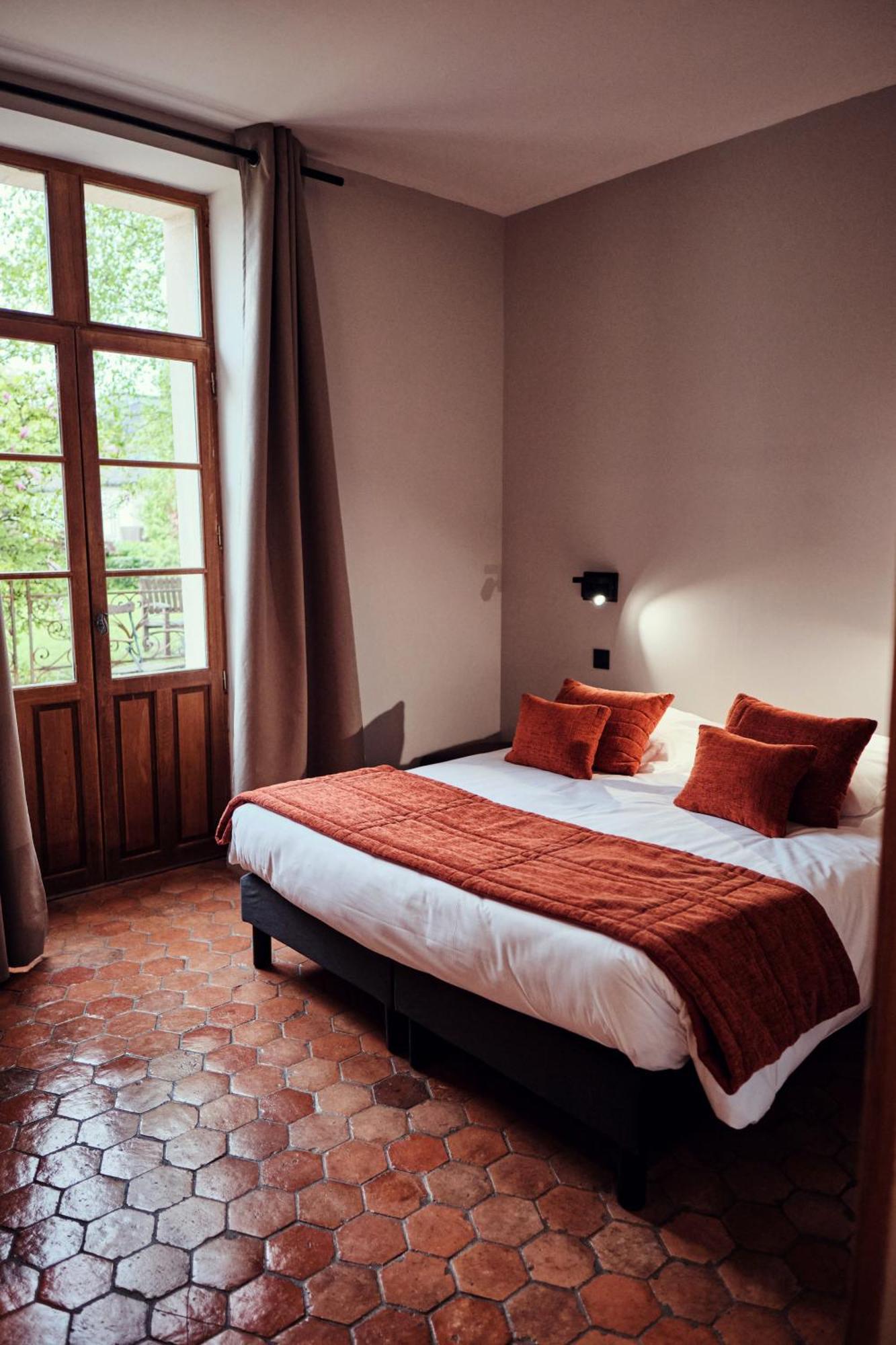 Hostellerie De La Tour D'Auxois Saulieu Eksteriør billede