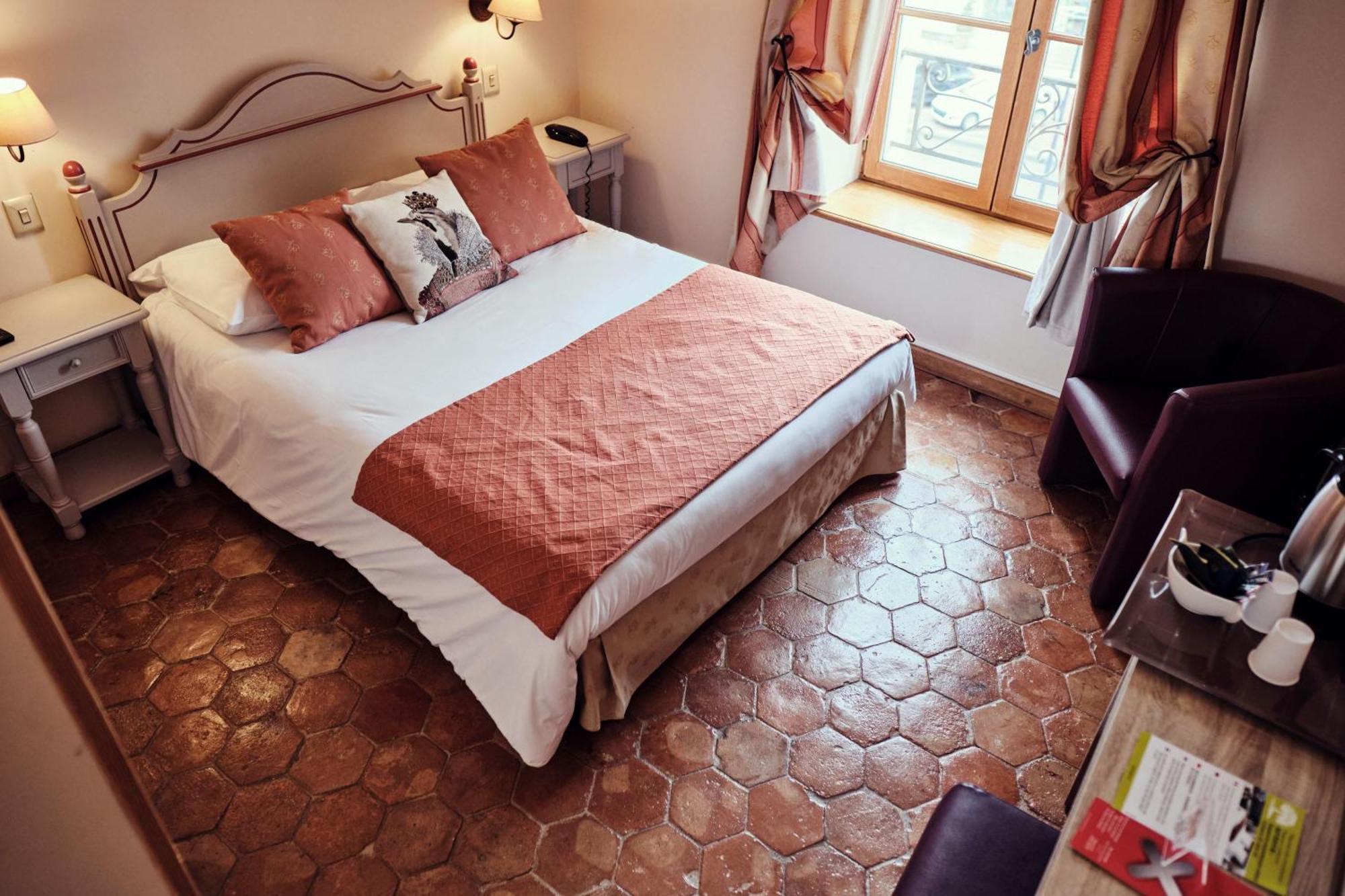 Hostellerie De La Tour D'Auxois Saulieu Eksteriør billede