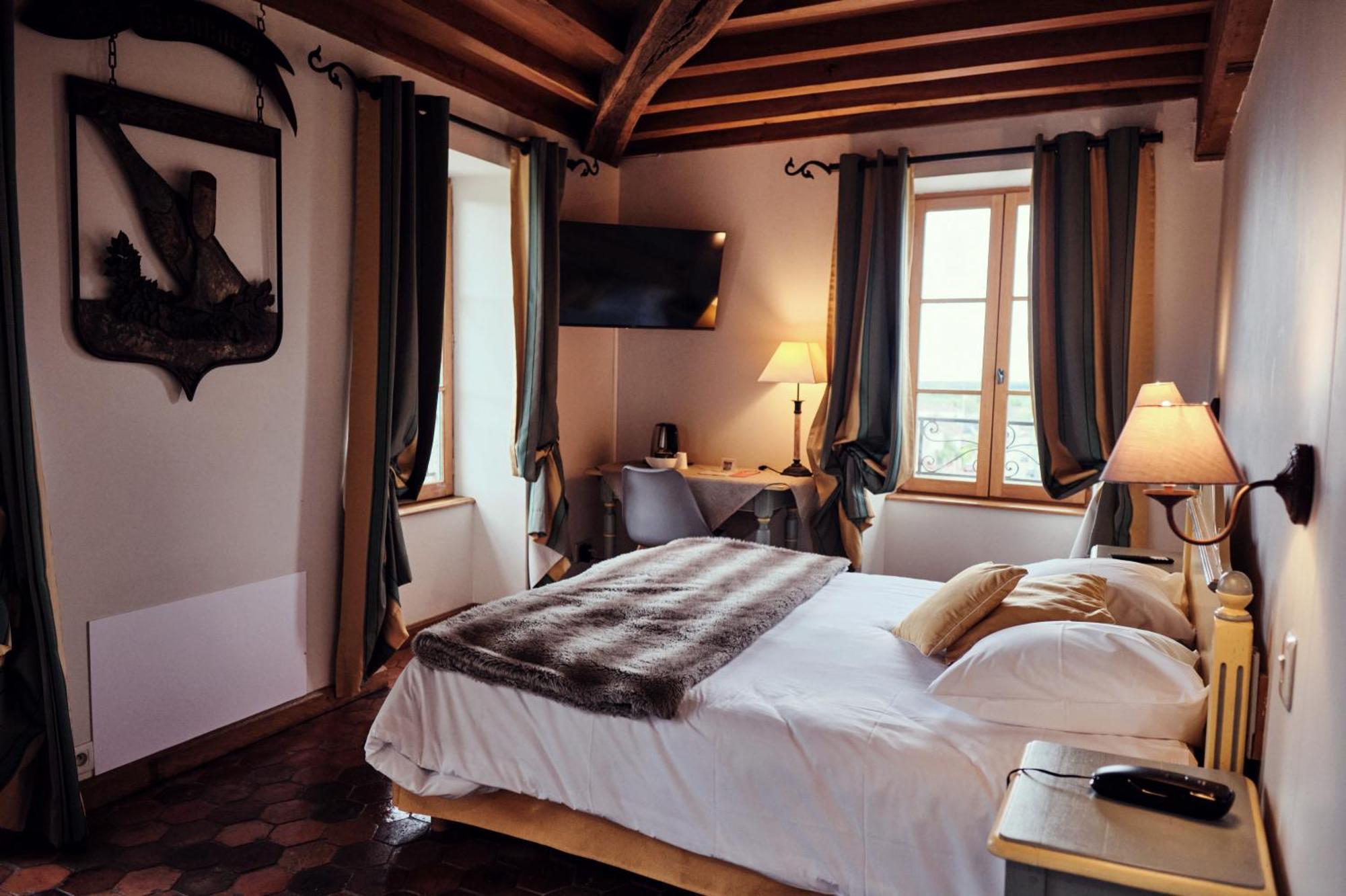 Hostellerie De La Tour D'Auxois Saulieu Eksteriør billede