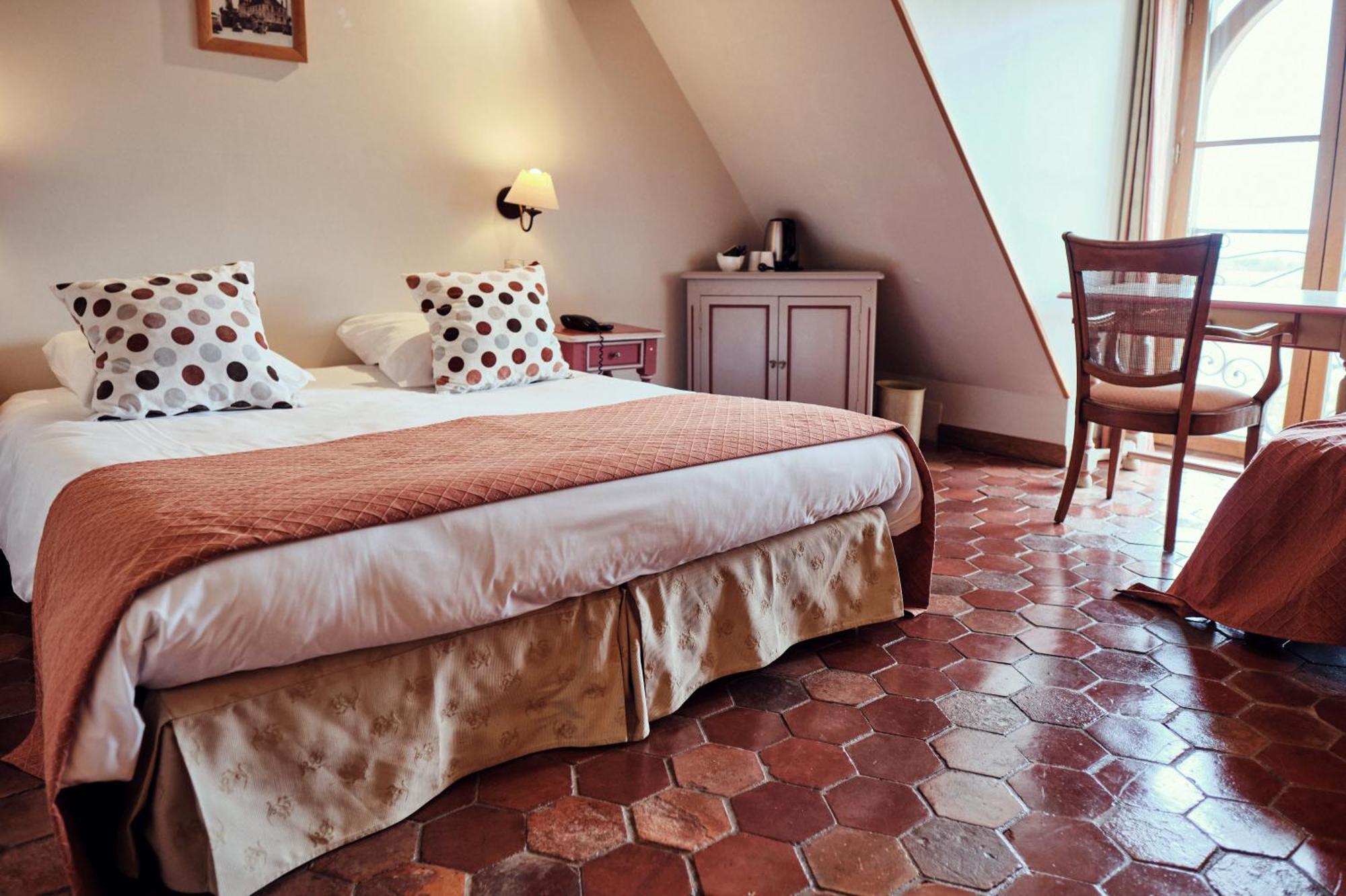 Hostellerie De La Tour D'Auxois Saulieu Eksteriør billede