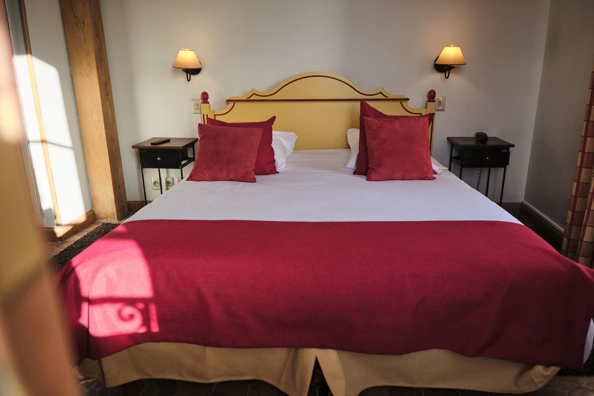 Hostellerie De La Tour D'Auxois Saulieu Eksteriør billede