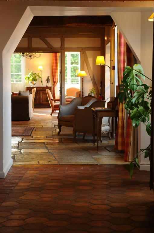 Hostellerie De La Tour D'Auxois Saulieu Eksteriør billede
